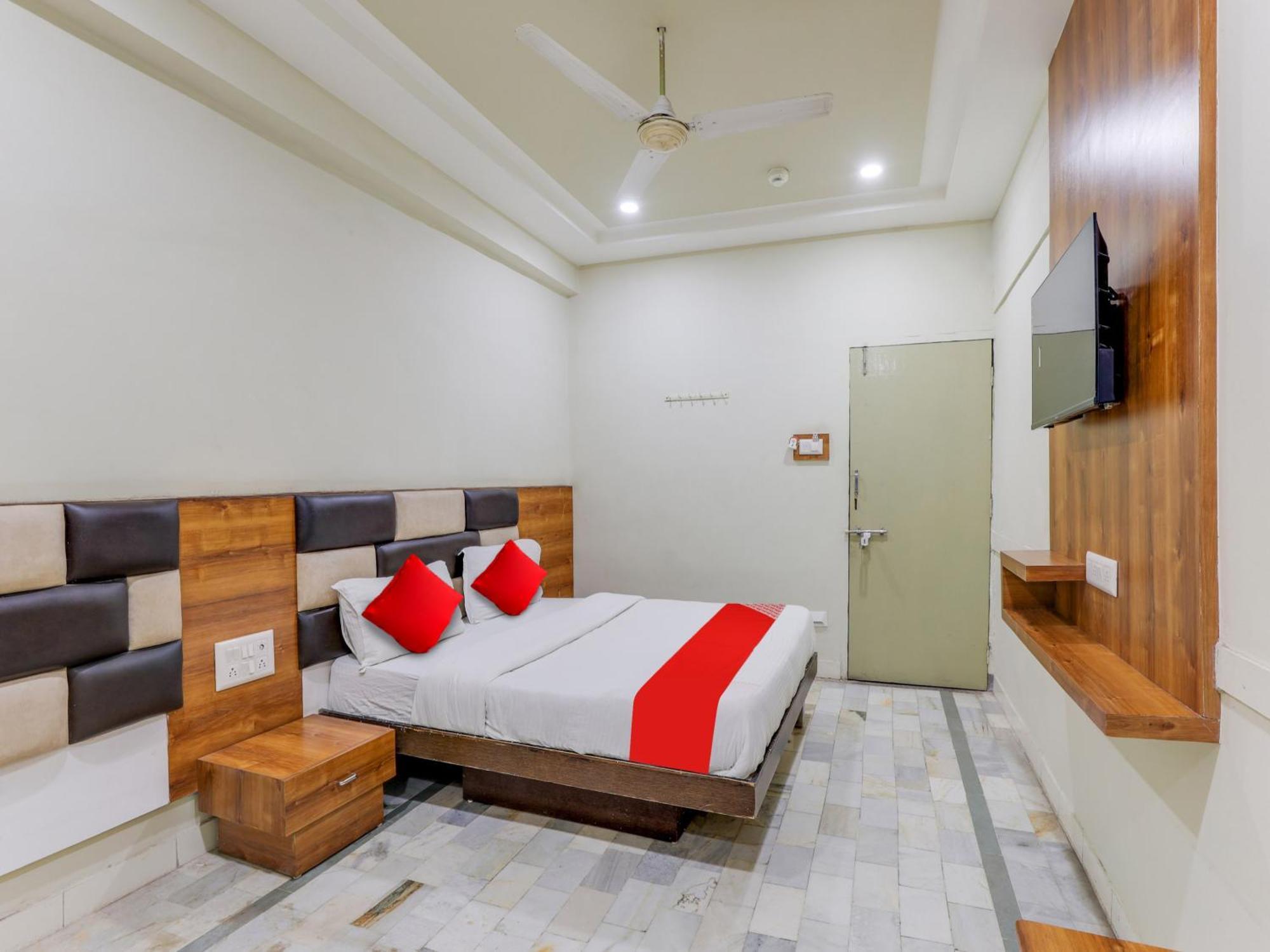 Hotel O Asopalav Naroda Εξωτερικό φωτογραφία