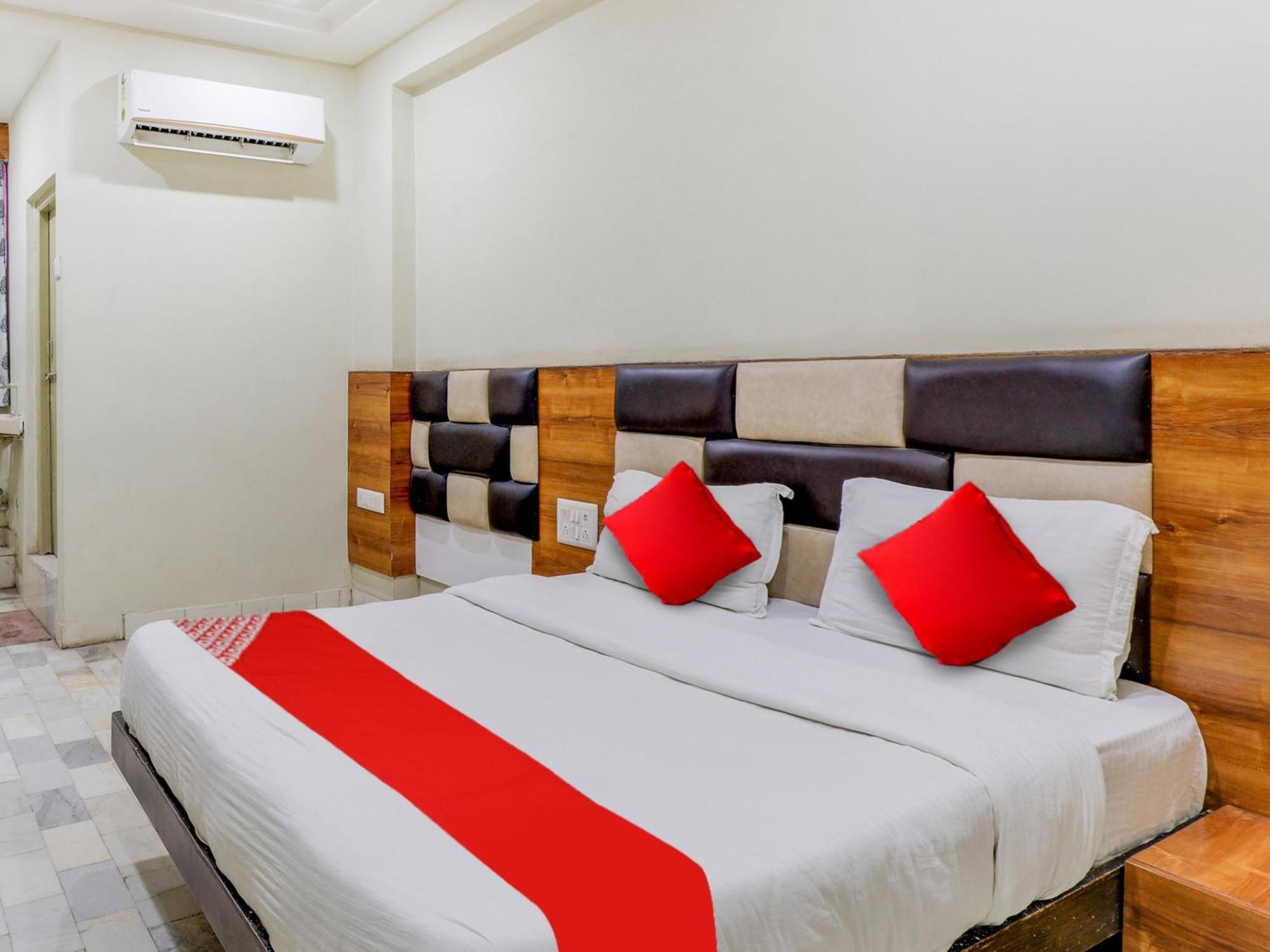 Hotel O Asopalav Naroda Εξωτερικό φωτογραφία